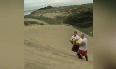 最新沙漠爆料视频,最新爆料视频揭示不为人知的秘密